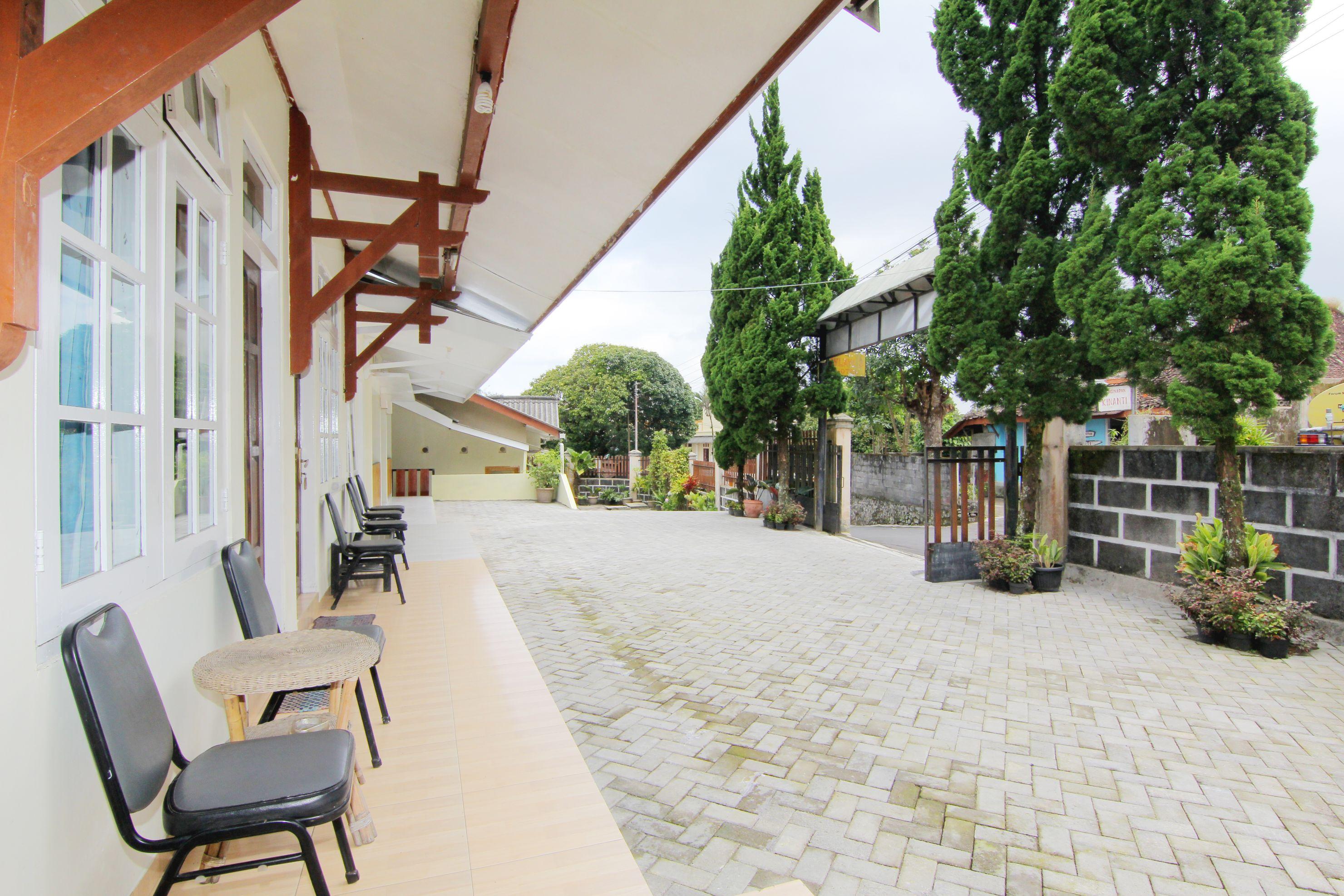 Hotel Wijaya 3 Калиуранг Экстерьер фото